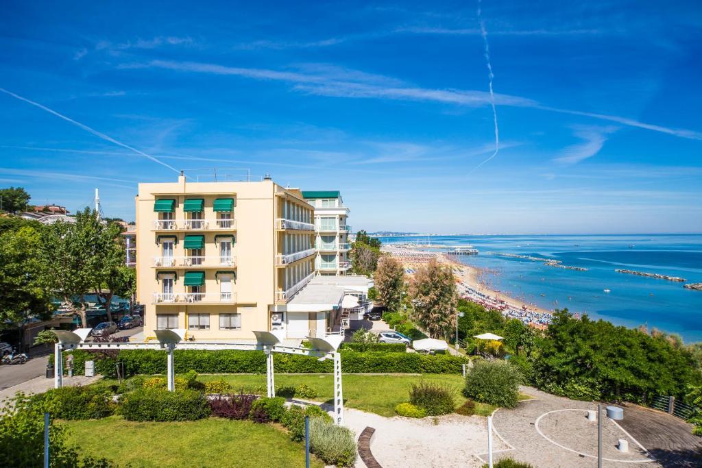 Hotel Adler Gabicce Mare Dış mekan fotoğraf